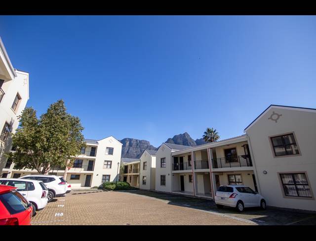 1 BEDROOM APARTMENT TO LET IN RONDEBOSCH VILLAGE